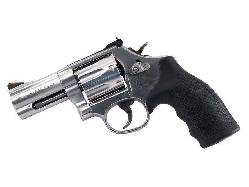 S&W 686 Plus Distinguished Combat Magnum .357Mag 3' 6rd Revolver