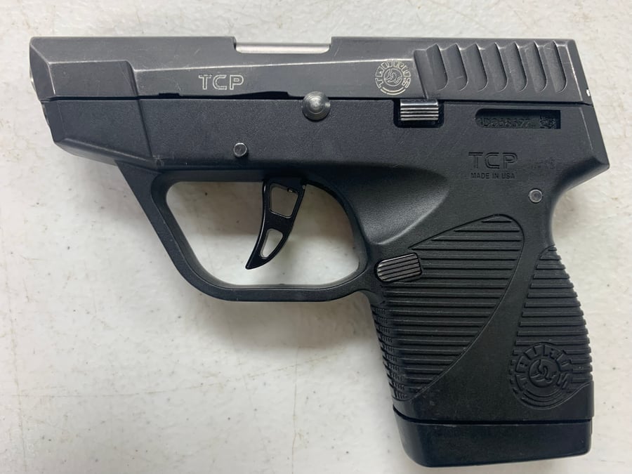 TAURUS pt 738 TCP