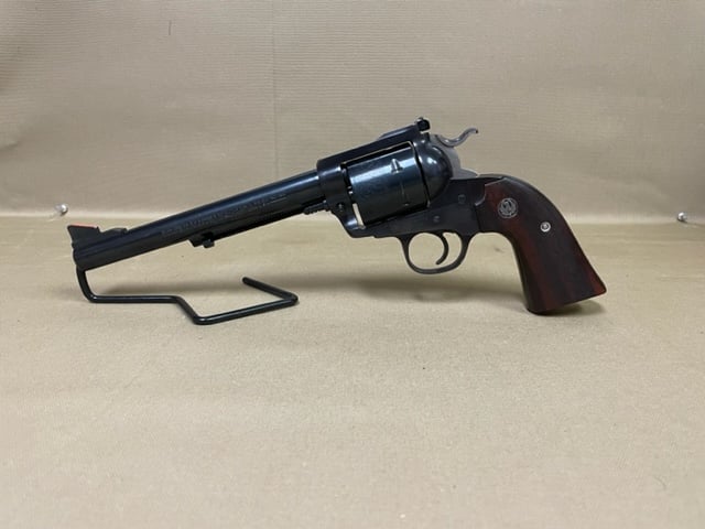 RUGER NEW MODEL BLACKHAWK