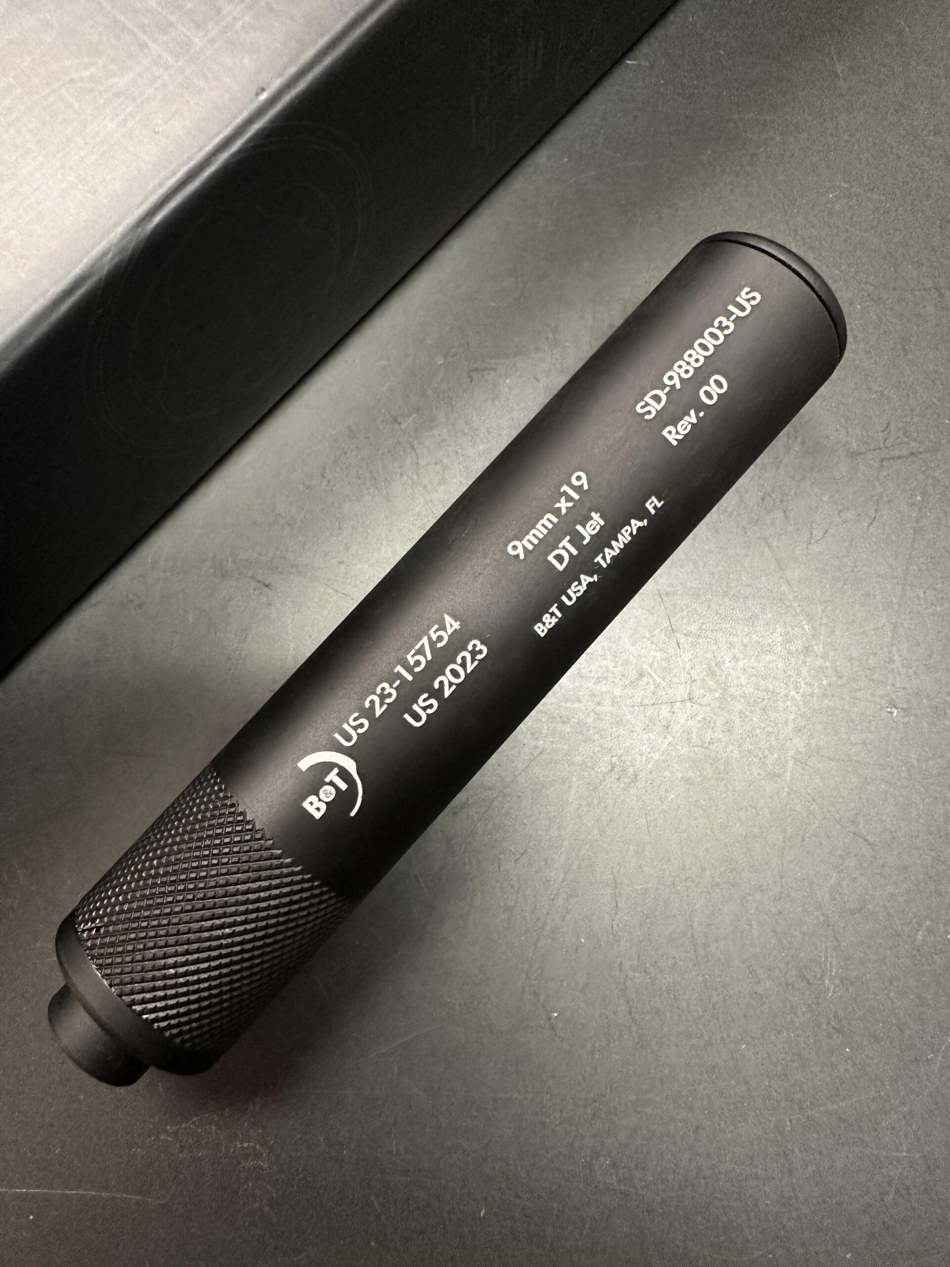 B&T pistol suppressor JET, Cal. .32 ACP / 9mm Micro Suppressor – SD-988003-US (For Walther PPK & Berretta Tomcat etc.)