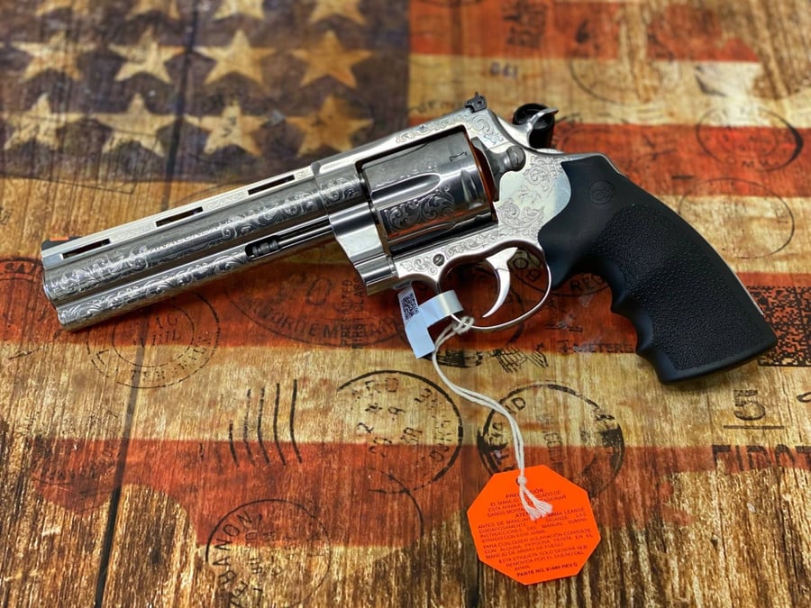 COLT ANACONDA ENGRAVED