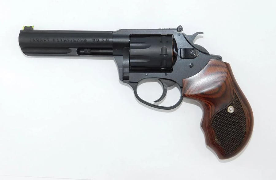 CHARTER ARMS PATHFINDER