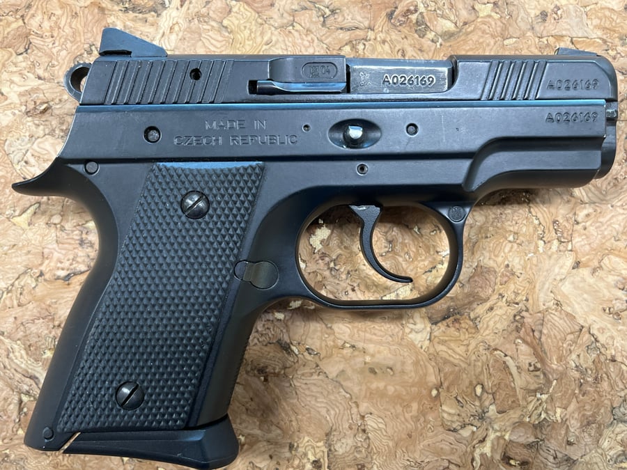 CZ 2075