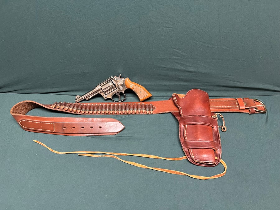 SMITH & WESSON MODEL 10-7
