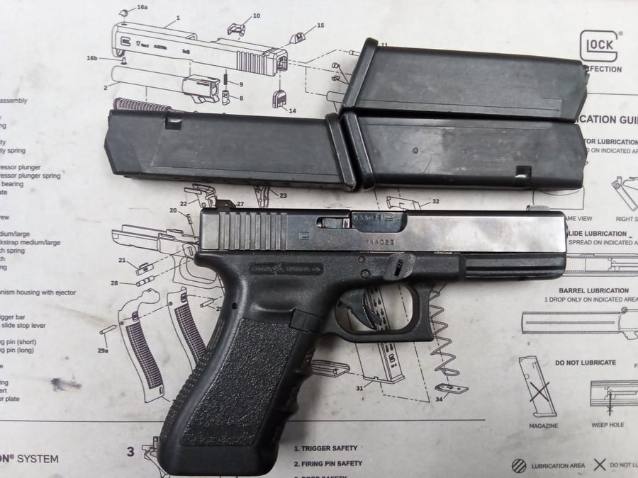 GLOCK Glock 22 Gen 3 LE trade