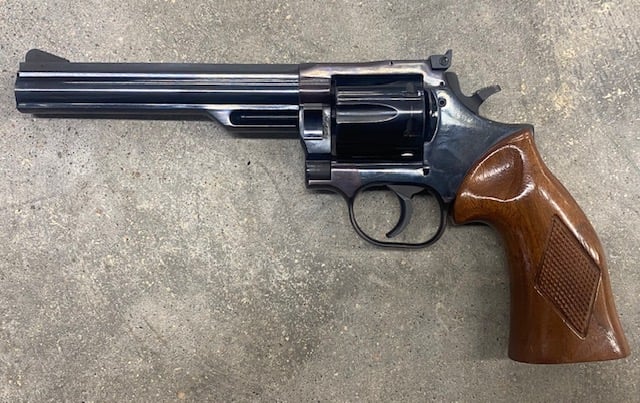 DAN WESSON FIREARMS 15