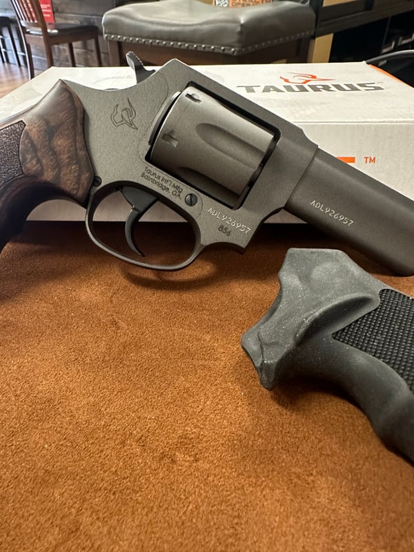 Taurus 856 .38 Special Revolver